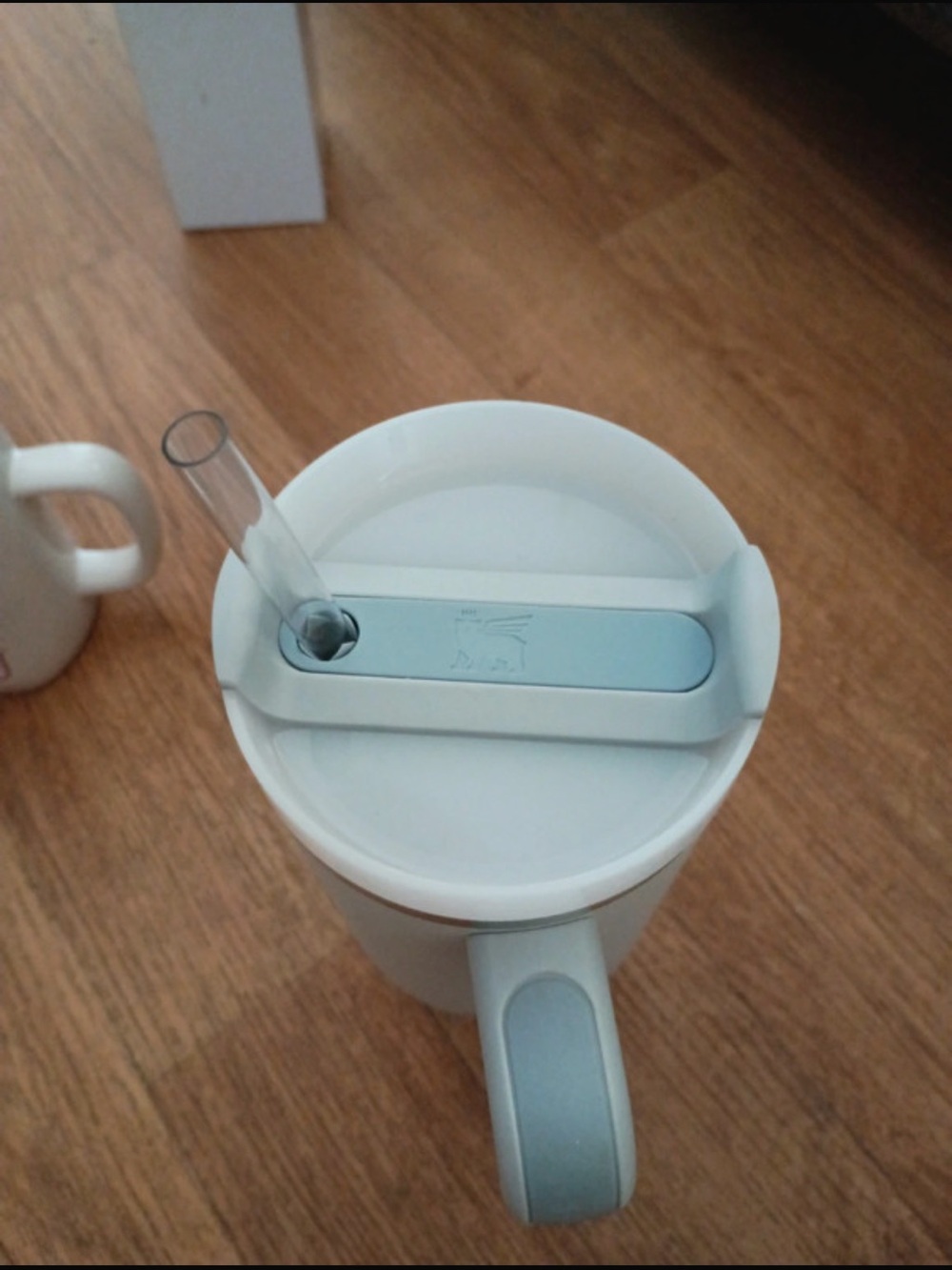 Stanley Light blue Travel Tumbler Mug with Handle and Straw - Picture 3 of 5